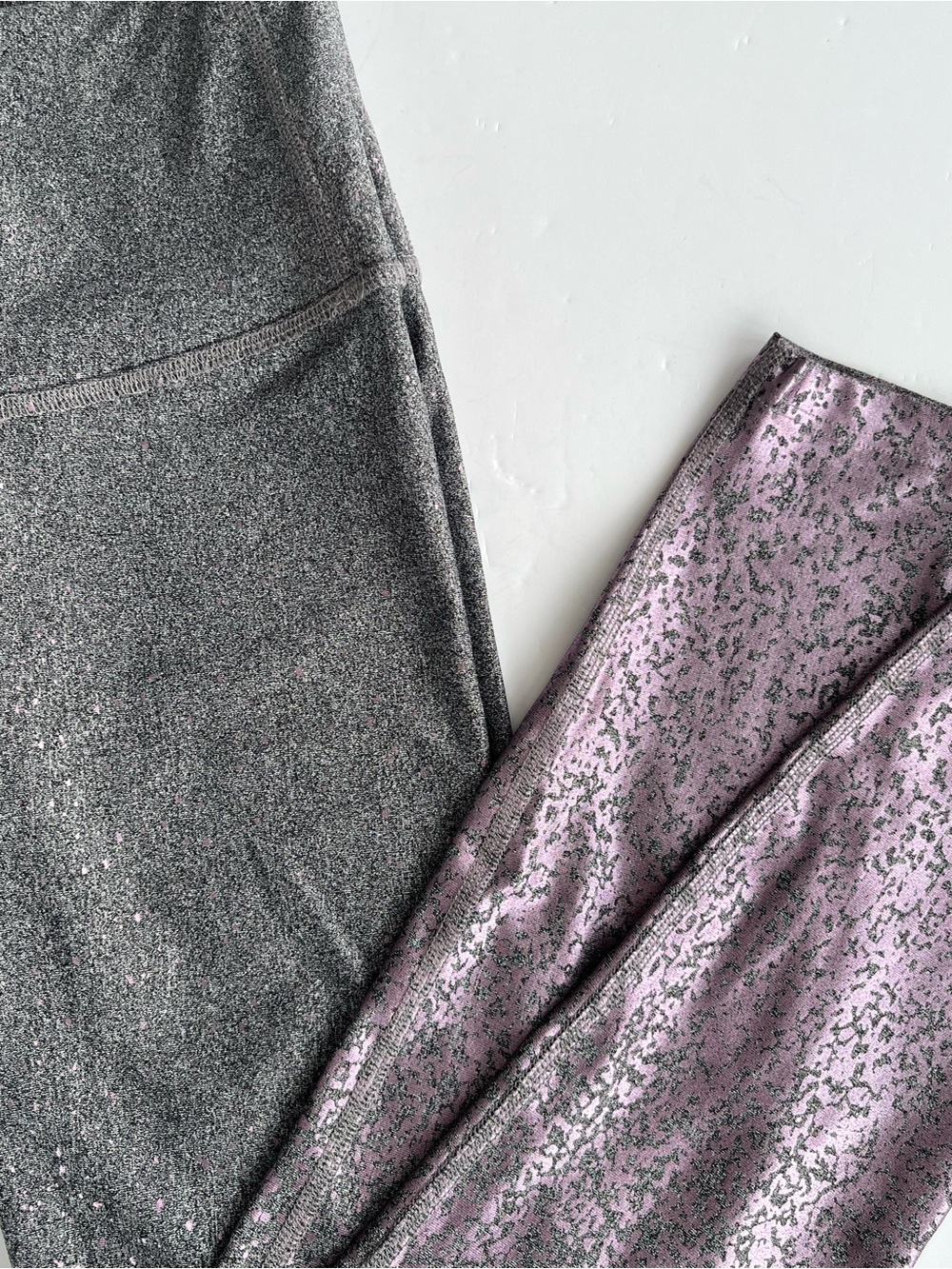 Beyond Yoga Metallic Ombre High Waisted Leggings in Silver and Lilac Size S